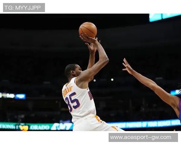 手感低迷全场表现不佳三球19投8中三分9投1中仅得17分7篮板13助攻 手感低迷全场表现不佳三球19投8中三分9投1中仅得17分7篮板13助攻