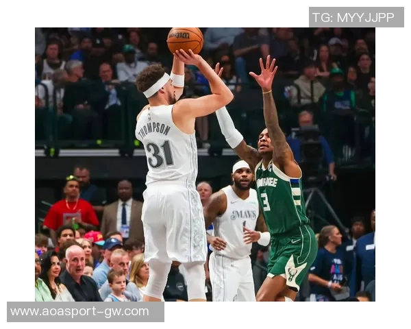 Stein透露侠队计划等欧文复出后再评估三状元组合与浓眉未来走向 Stein透露侠队计划等欧文复出后再评估三状元组合与浓眉未来走向