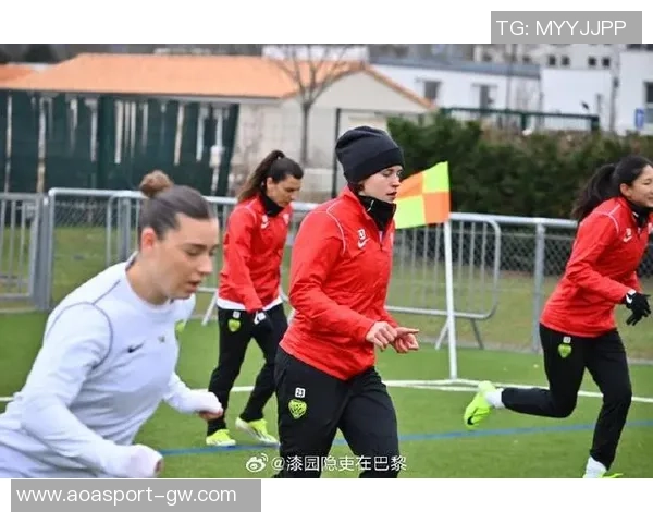 女足留洋追踪第4期吴澄舒关键拦截助力防守王妍雯积极策动进攻表现出色